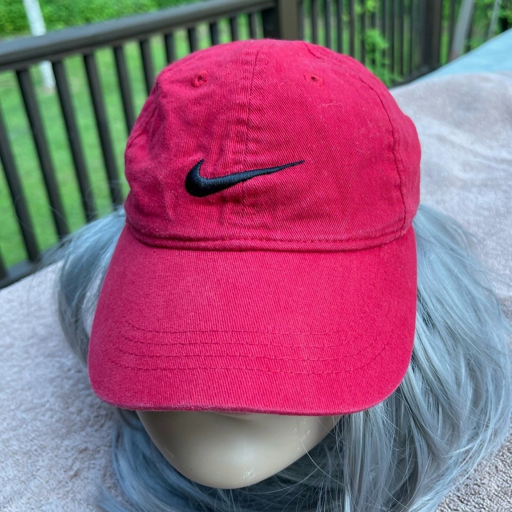 Nike Hat Cap Strap Back Red Kids Streetwear Retro Rare Sporty Gorpcore